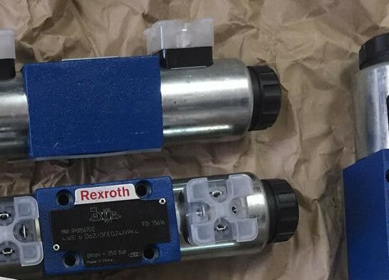 Richtungskolbenventil Rexroth R900567512 4WE6D6X/OFEG24N9K4 4WE6D62/OFEG24N9K4