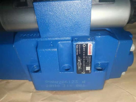 R901447945 4 WRZE 16 W 6 - 180 - 70/6 Z.B. 24N9ETK31/F1M 4 WRZE 16 W 6 - 180 - 7 X/6 Z.B. 24N9ETK31/F1M Proportional Directional Valve