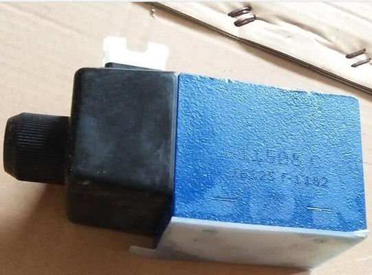 Rexroth R900938831 4WE10D33/CW110NK4 4WE10D3X/CW110NK4   Richtungskolbenventil